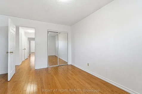 141 Sandown Avenue Toronto ON M1N 3W6