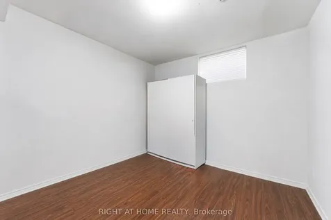 141 Sandown Avenue Toronto ON M1N 3W6
