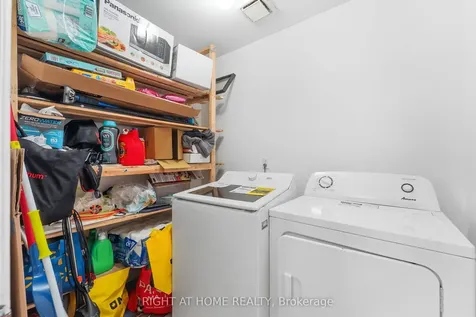 141 Sandown Avenue Toronto ON M1N 3W6