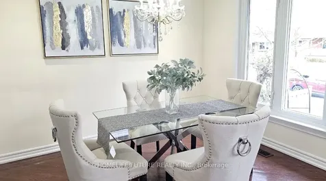 9 Faraday Drive Toronto ON M1H 2R9