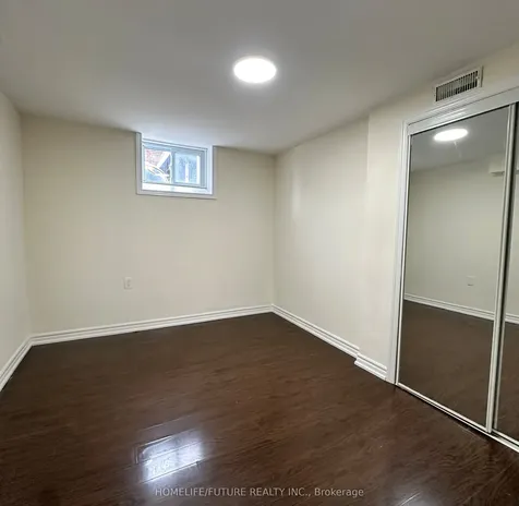 9 Faraday Drive Toronto ON M1H 2R9