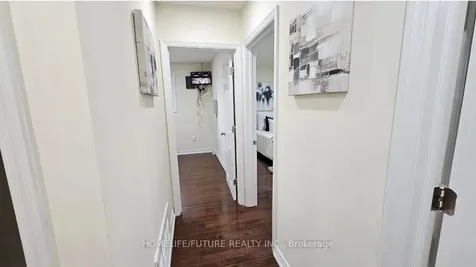9 Faraday Drive Toronto ON M1H 2R9
