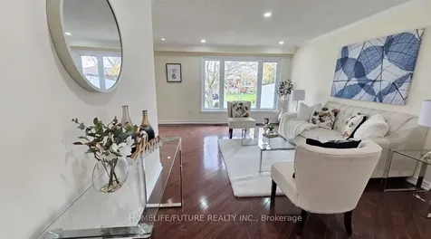 9 Faraday Drive Toronto ON M1H 2R9