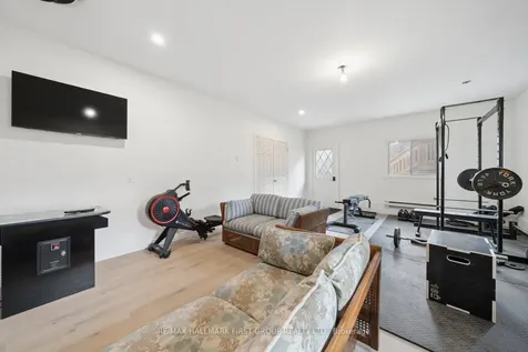 315 Balsam Street Scugog ON L9L 1M4