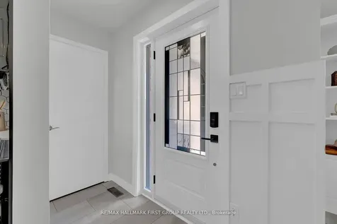 159 Sandringham Drive Clarington ON L1E 2G6