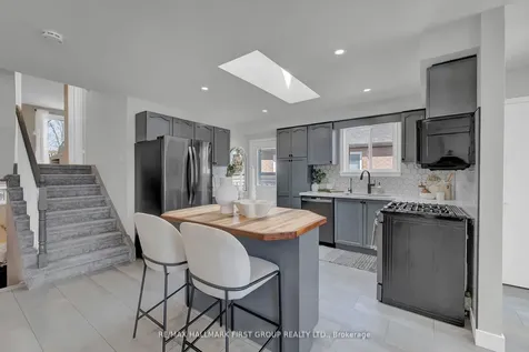 159 Sandringham Drive Clarington ON L1E 2G6