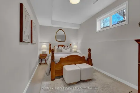 159 Sandringham Drive Clarington ON L1E 2G6