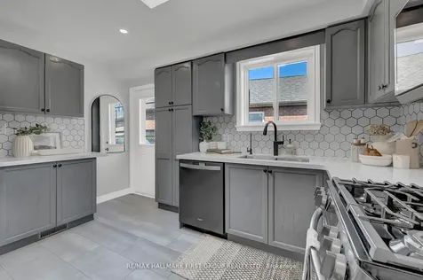 159 Sandringham Drive Clarington ON L1E 2G6