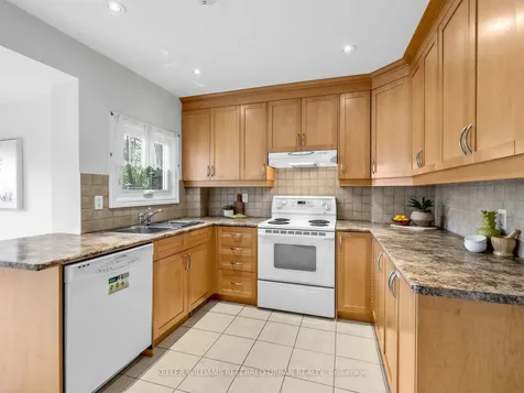 145 Oakcrest Avenue Toronto ON M4C 1B8