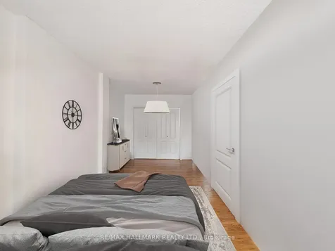 797 Carlaw Avenue Toronto ON M4K 3L1