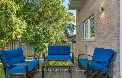 59A Bexhill Avenue Toronto ON M1L 3B7