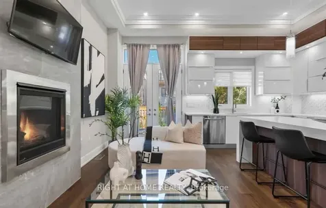 59A Bexhill Avenue Toronto ON M1L 3B7