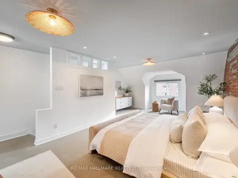 797 Carlaw Avenue Toronto ON M4K 3L1