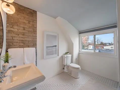 797 Carlaw Avenue Toronto ON M4K 3L1