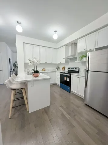 1254 Elizabeth Mackenzie Drive Pickering ON L1V 2P8