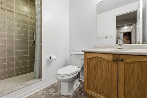 19 Fitzpatrick Court Whitby ON L1M 2G9