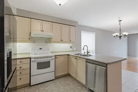 19 Fitzpatrick Court Whitby ON L1M 2G9