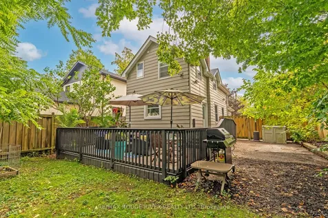 216 Burns Street W Whitby ON L1N 1J9