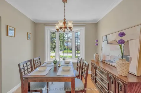 32 Beacon Road Toronto ON M1P 1G7