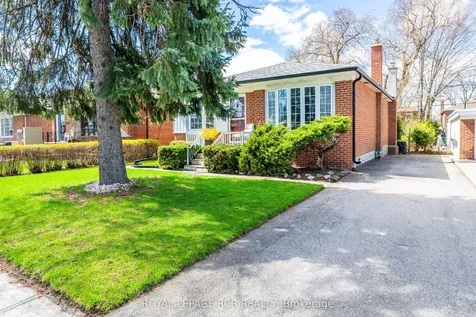 32 Beacon Road Toronto ON M1P 1G7