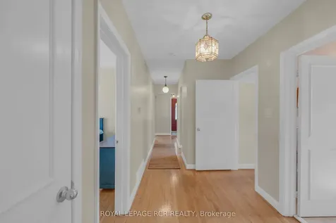 32 Beacon Road Toronto ON M1P 1G7