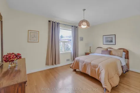 32 Beacon Road Toronto ON M1P 1G7