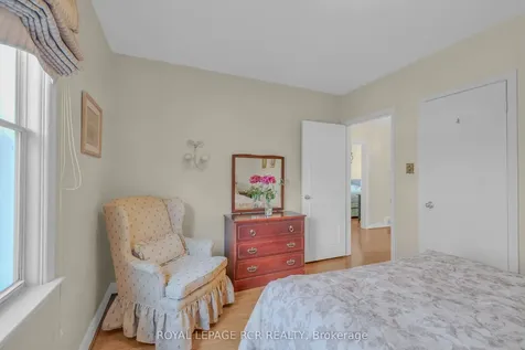 32 Beacon Road Toronto ON M1P 1G7