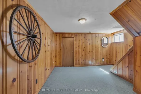 32 Beacon Road Toronto ON M1P 1G7