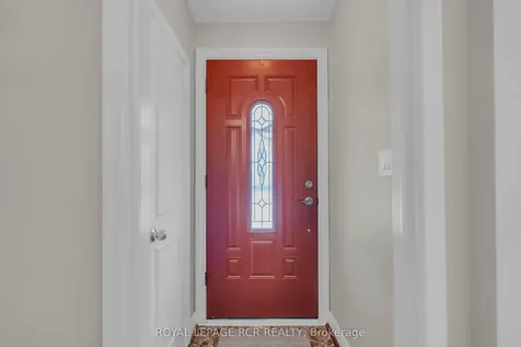 32 Beacon Road Toronto ON M1P 1G7