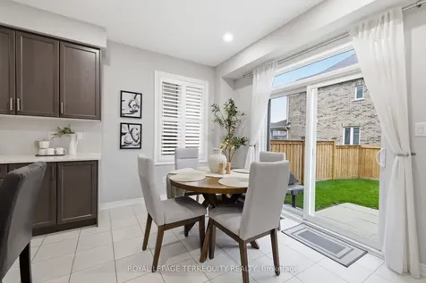 215 Ronald Hooper Avenue Clarington ON L1C 7E1