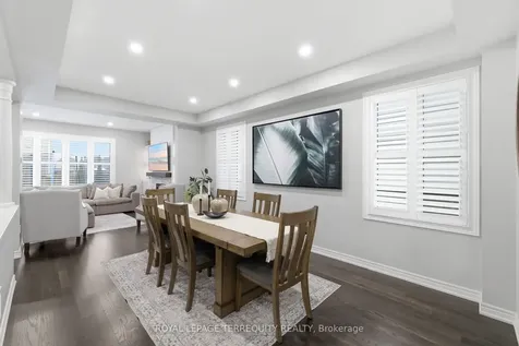 215 Ronald Hooper Avenue Clarington ON L1C 7E1