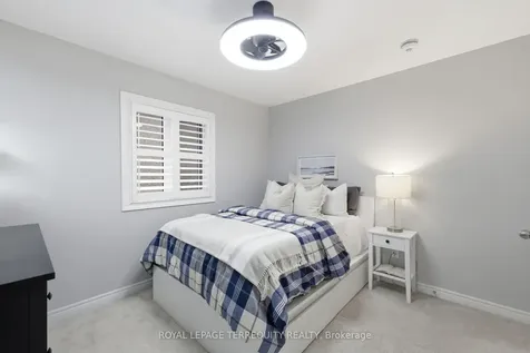215 Ronald Hooper Avenue Clarington ON L1C 7E1
