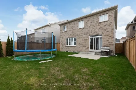 215 Ronald Hooper Avenue Clarington ON L1C 7E1
