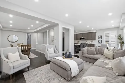 215 Ronald Hooper Avenue Clarington ON L1C 7E1