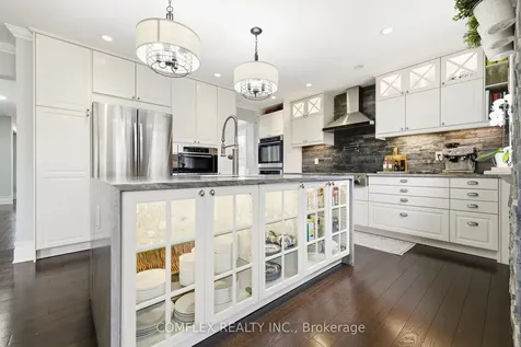119 Robert Adams Drive Clarington ON L1E 2C4