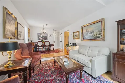 412 Athol Street Whitby ON L1N 3Z6