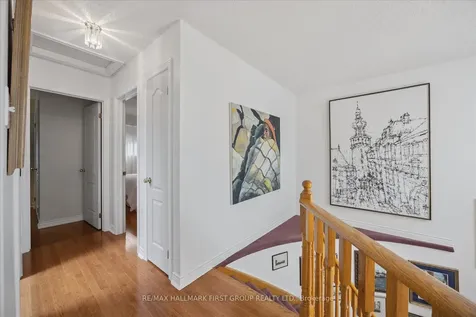 412 Athol Street Whitby ON L1N 3Z6