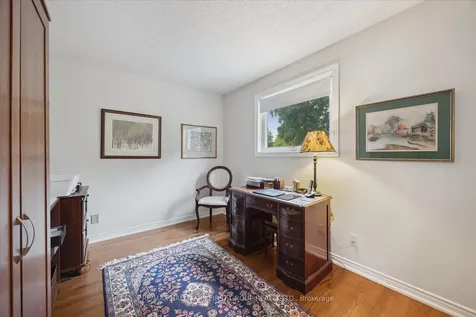 412 Athol Street Whitby ON L1N 3Z6