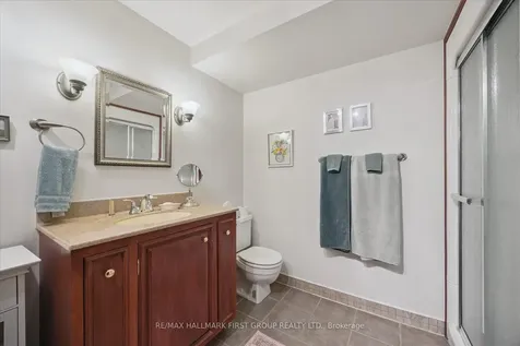 412 Athol Street Whitby ON L1N 3Z6