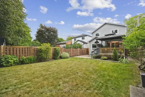 412 Athol Street Whitby ON L1N 3Z6