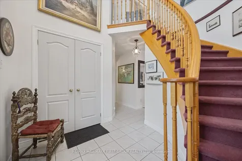 412 Athol Street Whitby ON L1N 3Z6