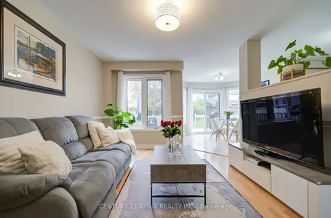 7 Whitewater Street Whitby ON L1R 2S9