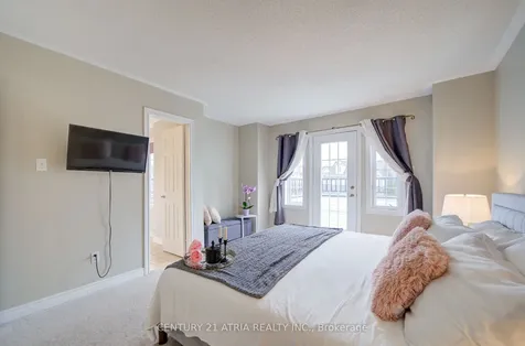 7 Whitewater Street Whitby ON L1R 2S9