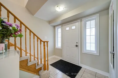 7 Whitewater Street Whitby ON L1R 2S9