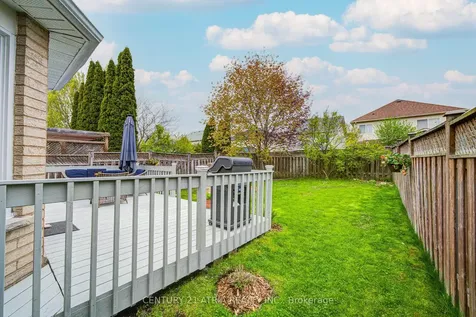 7 Whitewater Street Whitby ON L1R 2S9