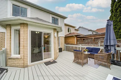7 Whitewater Street Whitby ON L1R 2S9