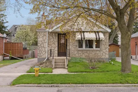 51 Bertha Avenue Toronto ON M1L 3M1
