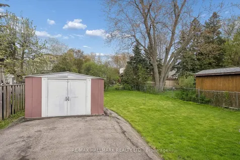 51 Bertha Avenue Toronto ON M1L 3M1