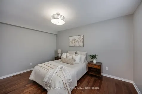 234 Oshawa Boulevard N Oshawa ON L1G 5S9