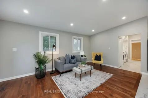 234 Oshawa Boulevard N Oshawa ON L1G 5S9